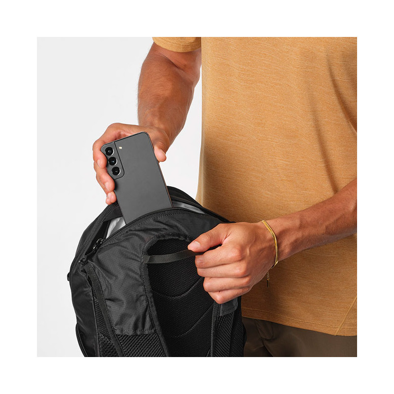 Batoh na záda Salomon TRAILBLAZER 30 BLACK/ALLOY