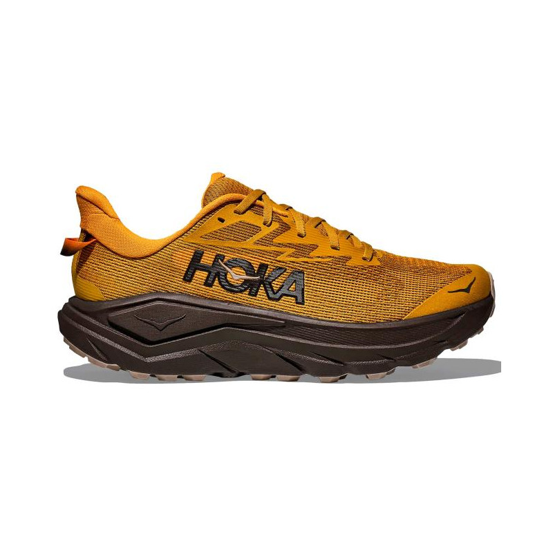 Hoka Challenger 8