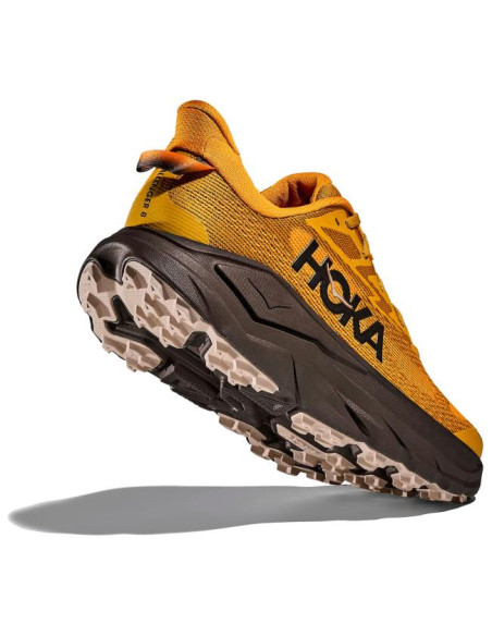 Hoka Challenger 8