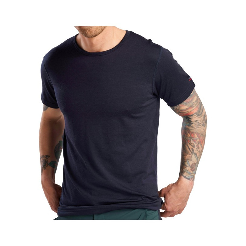 Tričko Devold BREEZE MERINO 150 T-SHIRT MAN Ink