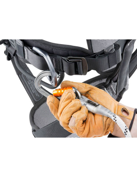 Arnés Petzl Astro Bod Fast Versión Int